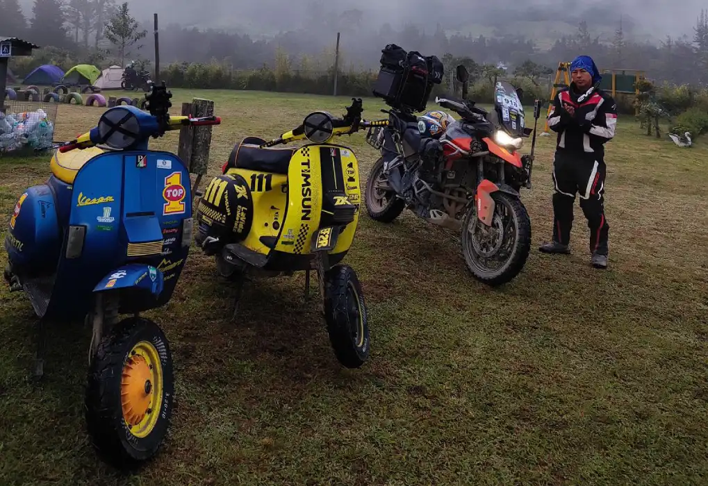 Off-Road Motorcycles with ruso vespas and TOP 1 Oil